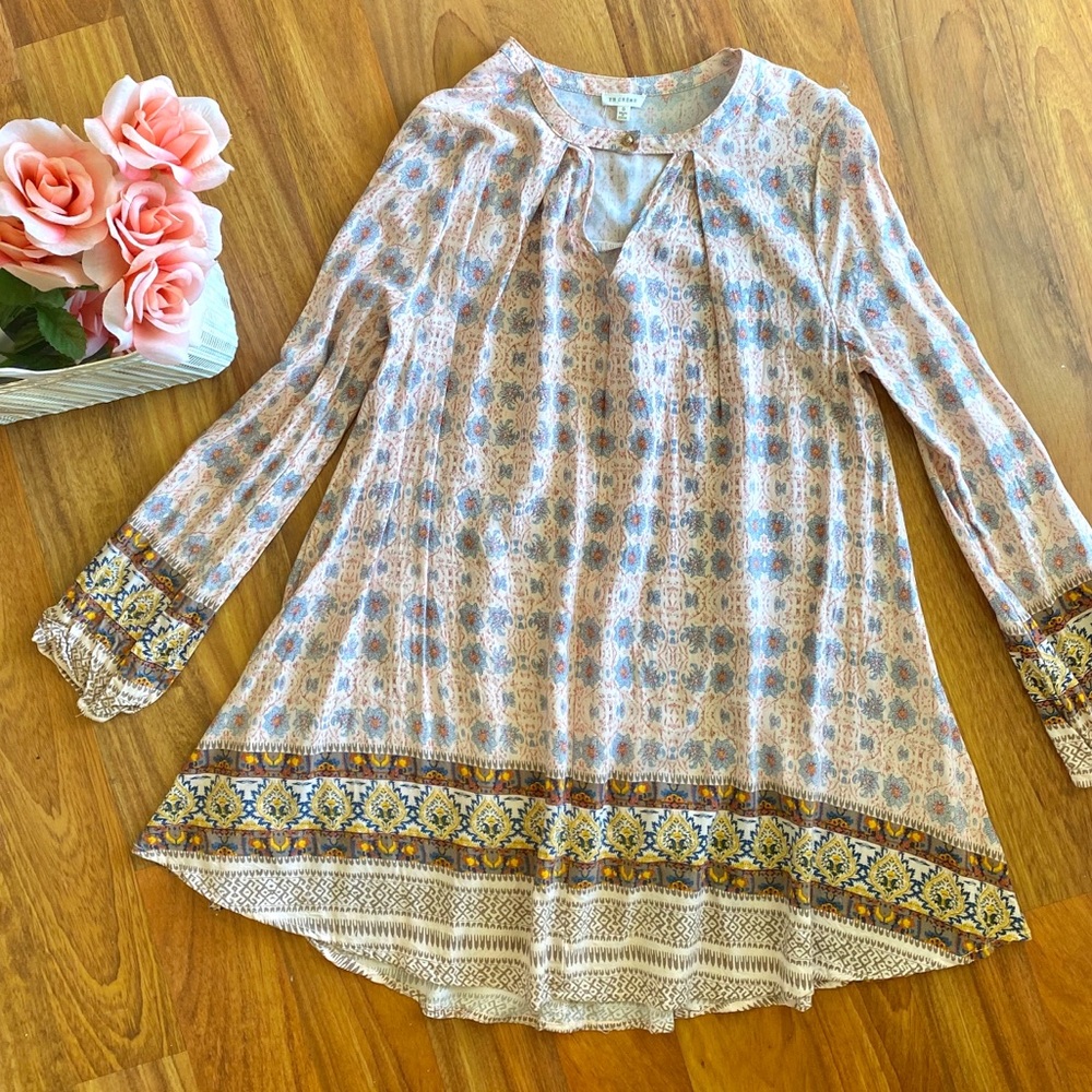En Creme Flowy Tunic Top